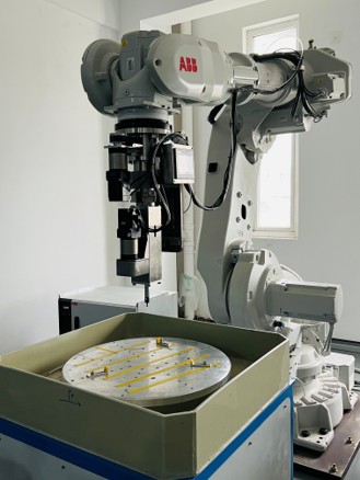 Robotic Wheel Milling and Grinding Center